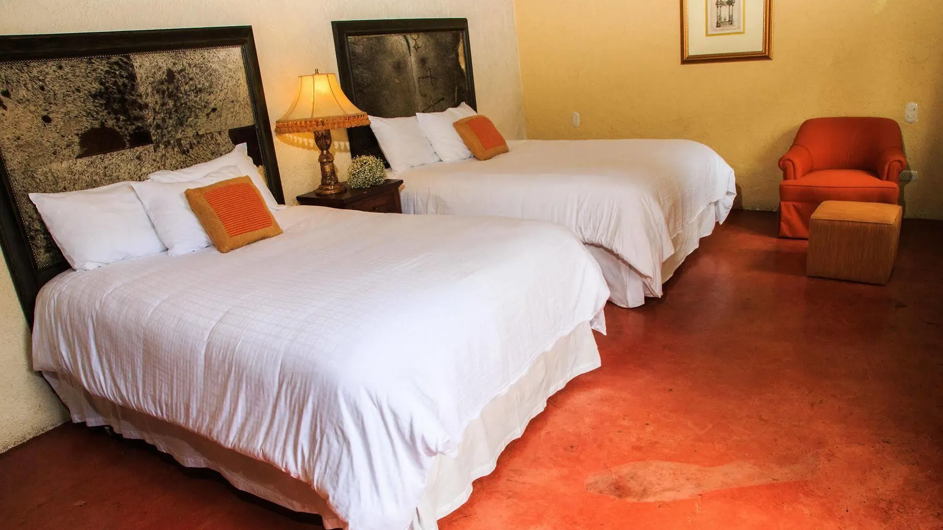 ***  Hotel Lo De Bernal Antigua Guatemala